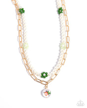 Load image into Gallery viewer, Painted Pageantry - Green