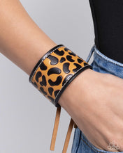 Load image into Gallery viewer, Leopard Leader - Brown