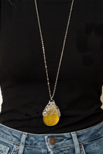 Load image into Gallery viewer, Tangled Gardens - Yellow