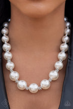 Load image into Gallery viewer, April 2022 Fiercely 5th Avenue - Complete Trend Blend
