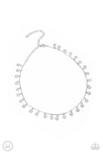 Load image into Gallery viewer, Champagne Catwalk - Silver