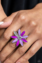 Load image into Gallery viewer, Lily Lei - Purple