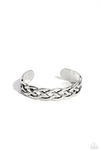 Load image into Gallery viewer, Celtic Cuff - Silver
