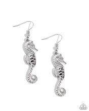Load image into Gallery viewer, Seahorse Sheen - Silver
