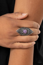 Load image into Gallery viewer, purple flower ring

