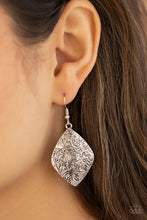 Load image into Gallery viewer, Flauntable Florals - Silver

