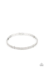 Load image into Gallery viewer, Standout Opulence - White
