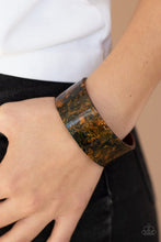 Load image into Gallery viewer, Marbled Mystique - Multi Brown
